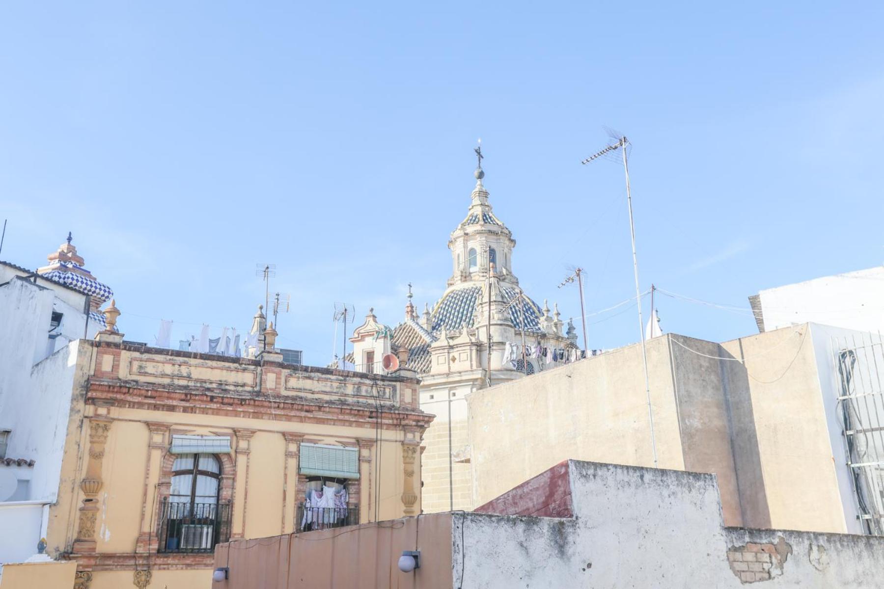 Galindo Center Premium Suites, Free Parking Appartement Séville